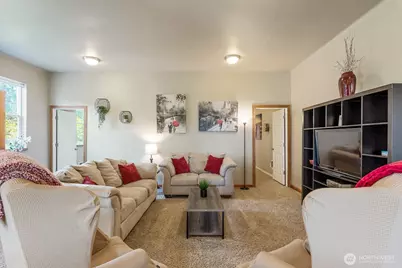 2681 S East Camano Dr, Camano Island, WA 98282 - Photo 31
