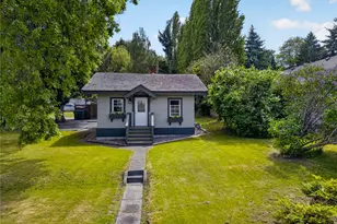 501 35th St, Anacortes, WA 98221 - Photo 1