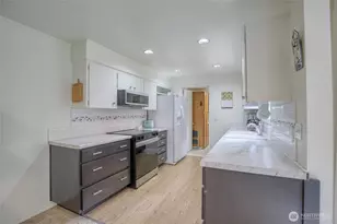 611 N 6th St, Montesano, WA 98563 - Photo 7