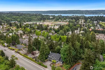 13128 SE Newport Way, Bellevue, WA 98006 - Photo 39