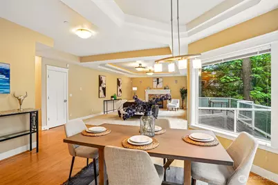 13128 SE Newport Way, Bellevue, WA 98006 - Photo 17
