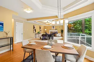 13128 SE Newport Way, Bellevue, WA 98006 - Photo 17