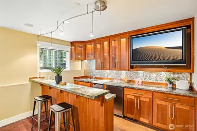 13128 SE Newport Way, Bellevue, WA 98006 - Photo 37