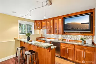 13128 SE Newport Way, Bellevue, WA 98006 - Photo 37