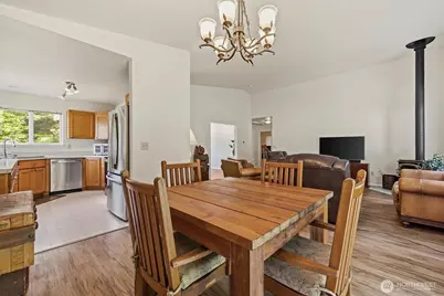 2021 Doe Dr, Oak Harbor, WA 98277 - Photo 11