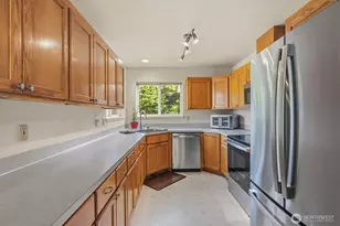 2021 Doe Dr, Oak Harbor, WA 98277 - Photo 15
