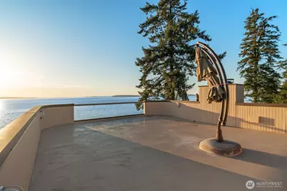 9233 Olympic View Drive, Edmonds, WA 98020 - Photo 35