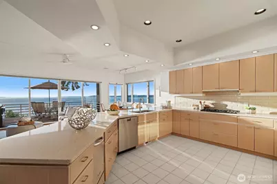 9233 Olympic View Drive, Edmonds, WA 98020 - Photo 11