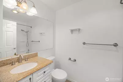 13717 Linden Avenue N #221, Seattle, WA 98133 - Photo 13