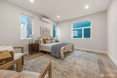 910 15th Avenue #B, Seattle, WA 98122 - Photo 23