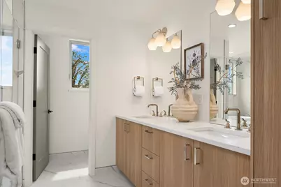 6913 30th Avenue NW, Seattle, WA 98117 - Photo 25