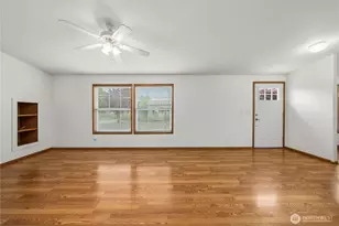 337 Redwood St, Enumclaw, WA 98022 - Photo 5