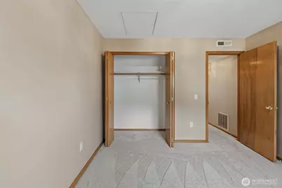 705 N State Street #404, Bellingham, WA 98225 - Photo 35