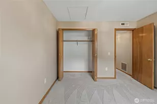 705 N State St, Bellingham, WA 98225 - Photo 35
