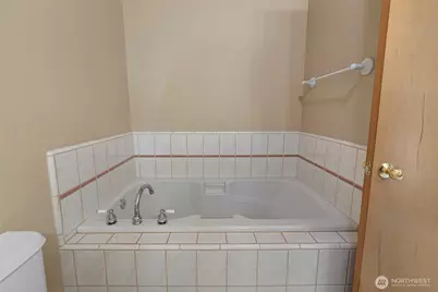 705 N State Street #404, Bellingham, WA 98225 - Photo 27