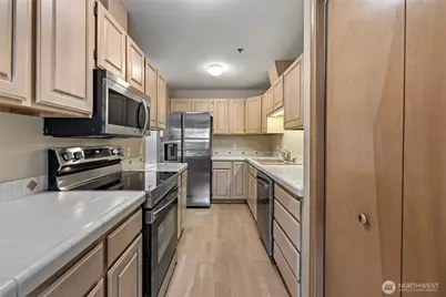 705 N State Street #404, Bellingham, WA 98225 - Photo 11