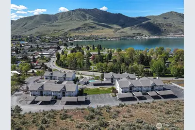 808 West Manson Highway #B203, Chelan, WA 98816 - Photo 1