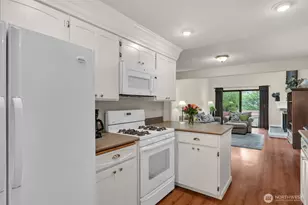 3308 SW 318th Pl, Federal Way, WA 98023 - Photo 9