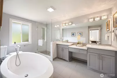 2412 160th Avenue NE, Bellevue, WA 98008 - Photo 17