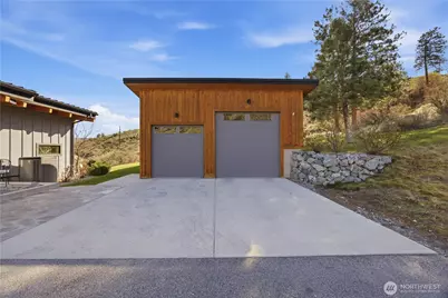 111 Hawks Meadow Road, Chelan, WA 98816 - Photo 9