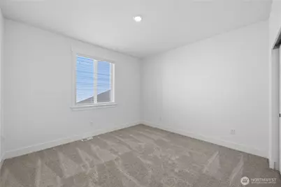 32069 Myrtle Avenue SE, Black Diamond, WA 98010 - Photo 13