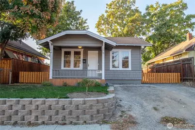 615 1st Street, Wenatchee, WA 98801 - Photo 1
