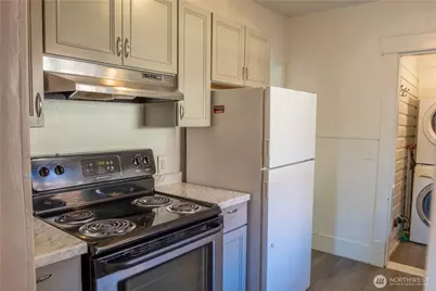 615 1st Street, Wenatchee, WA 98801 - Photo 9