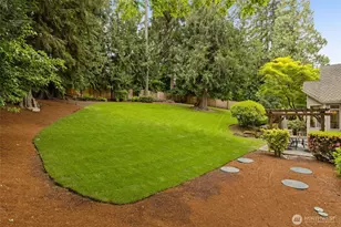 19619 Northeast 129th Way, Woodinville, WA 98077 - Photo 35