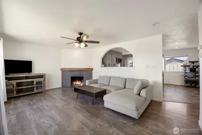 1046 W Gem Avenue, Moses Lake, WA 98837 - Photo 7