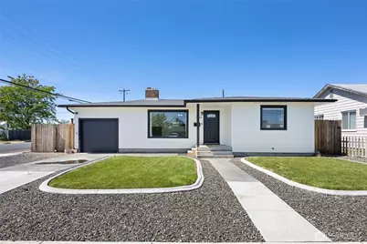 1046 W Gem Avenue, Moses Lake, WA 98837 - Photo 1