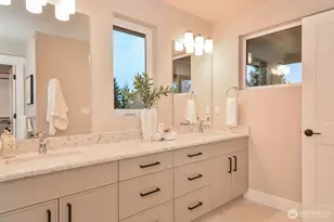 10202 44th Ave SW, Seattle, WA 98146 - Photo 23