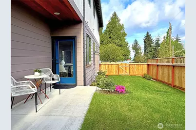 10202 44th Avenue SW, Seattle, WA 98146 - Photo 35