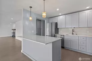 601 S 227th St, Des Moines, WA 98198 - Photo 13