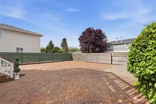 145 Park Ave N, Renton, WA 98057 - Photo 37