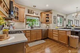 1409 27th St SE, Puyallup, WA 98372 - Photo 9