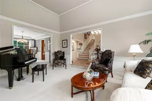 22519 SE 46th Pl, Sammamish, WA 98075 - Photo 5