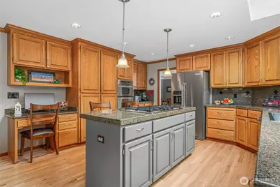 22519 SE 46th Place, Redmond, WA 98075 - Photo 13