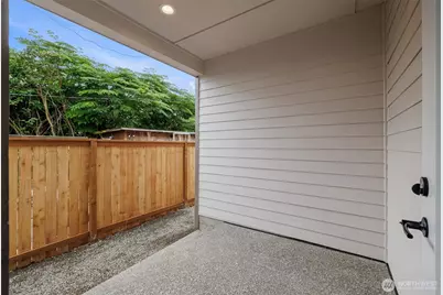 523 Bridges Avenue S, Kent, WA 98032 - Photo 13