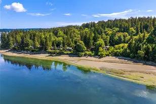 16221 Reitan Rd NE, Bainbridge Island, WA 98110 - Photo 3