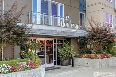 375 Kirkland Avenue #325, Kirkland, WA 98033 - Photo 1