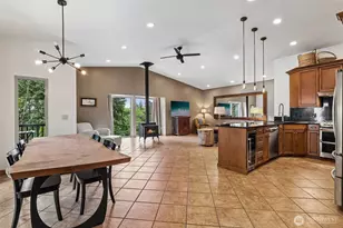 873 Mountain View Rd, Kalama, WA 98625 - Photo 13