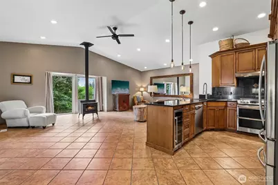 873 Mountain View Road, Kalama, WA 98625 - Photo 15