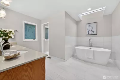 12610 NE 68th Place, Kirkland, WA 98033 - Photo 25