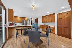 12610 NE 68th Pl, Kirkland, WA 98033 - Photo 15