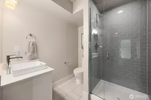998 NE High St, Issaquah, WA 98029 - Photo 31