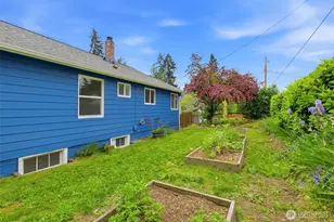 1132 Evans Ave W, Bremerton, WA 98312 - Photo 5