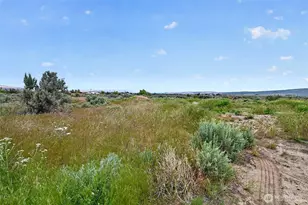 130 Red Tail Rd, Yakima, WA 98908 - Photo 1