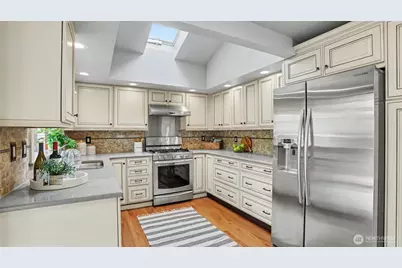 16003 132nd Place SE, Renton, WA 98058 - Photo 9