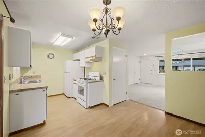 2320 Maple Lane, Steilacoom, WA 98388 - Photo 9