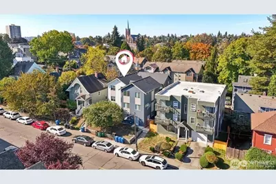 5255 Brooklyn Avenue NE, Seattle, WA 98015 - Photo 3